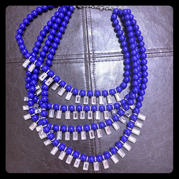 Banana Republic 4layer statement necklace EUC